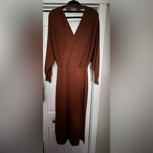 NWOT BEAUTIFUL BROWN LONG SLEEVE SWEATER MIDI DRESS VERY SOFT FABRIC